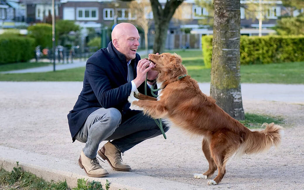 Jerry met hond